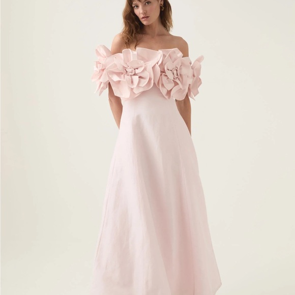Elegant Pink Off-Shoulder Dress - Picture 1 of 1